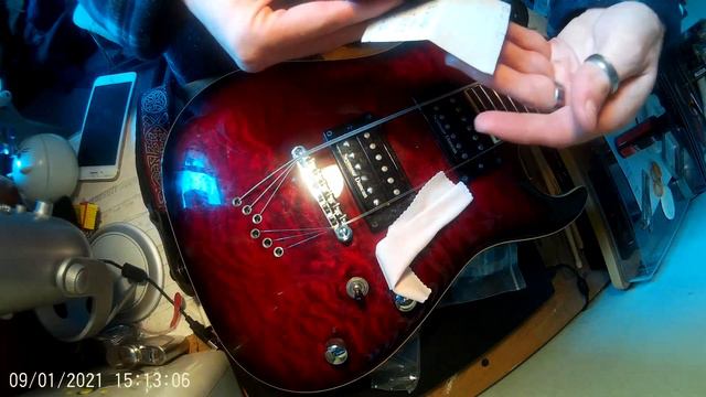How to Clean and Polish Guitar/Bass Frets (Guitar Setup) смотреть онлайн