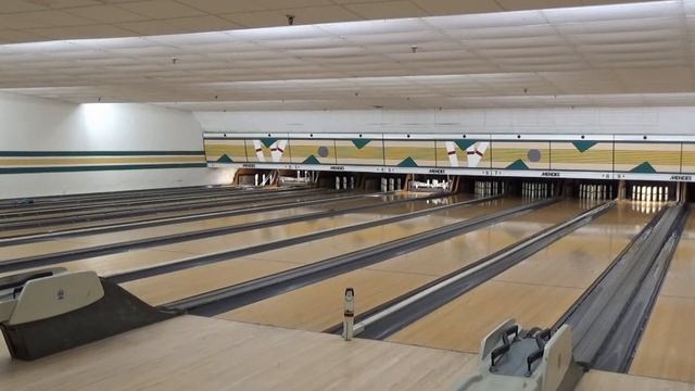 Continuation of Failed Candlepin Bowling Livestream @ Academy Lanes (June 2021) смотреть онлайн