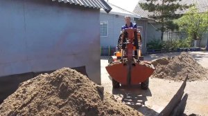 Мини-погрузчик  -  грейфер