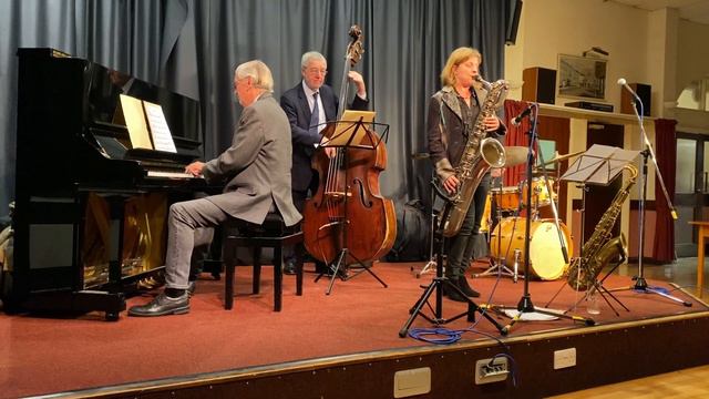Karen Sharp Quartet at Chichester Jazz Club 21st January 2022 смотреть онлайн