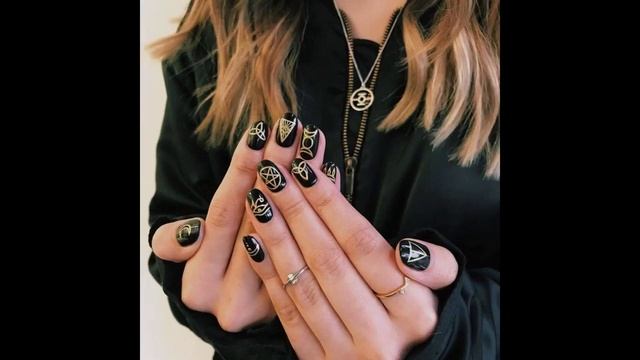 Впечатляющий эффект маникюра в стиле рок смотреть онлайн