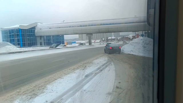 Поездка на автобусе 976 от м.Ольховая до ЖК Андерсен смотреть онлайн