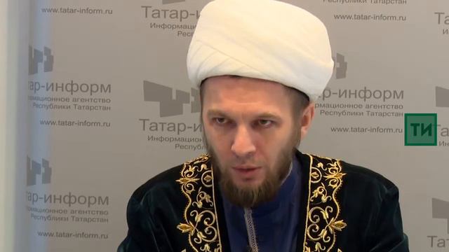 Татарстан мөфтиенең беренче урынбасары Рөстәм хәзрәт Вәлиуллин белән әңгәмә смотреть онлайн