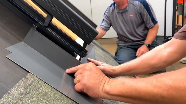 VELUX CABRIO Balcony Installation Video смотреть онлайн
