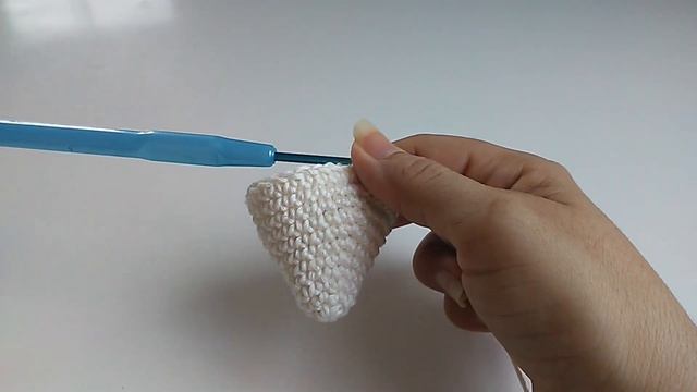 (Versão Canhoto) Coelhinho da pascoa amigurumi passo a passo | Coelho Bernardo (Parte 4) смотреть онлайн