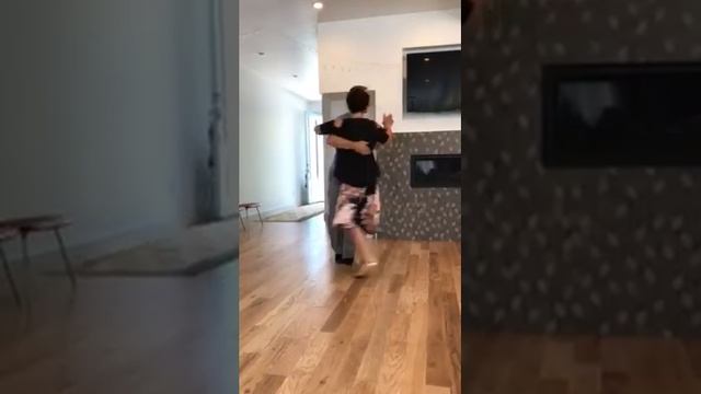 Lilili Guerrero baila Milonga con Maximiliano Alvarado Olaguibel смотреть онлайн