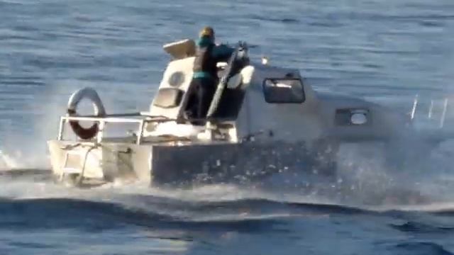 Катер на ходу смотреть онлайн