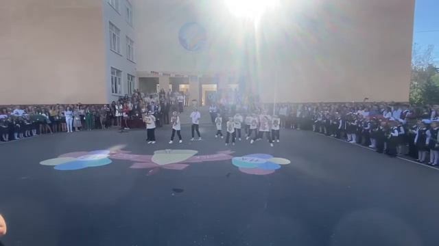 1 сентября?Начало нового учебного года?Начало новых возможностей? смотреть онлайн