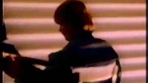 Joanna Stingray - Walking Through Windows.mp4