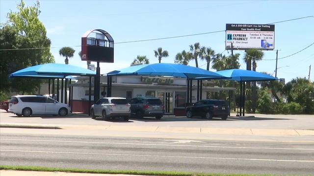 Tally-Ho owner not ready to move locations for FDOT flyover project смотреть онлайн