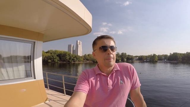 Хаусбот или квартира? смотреть онлайн