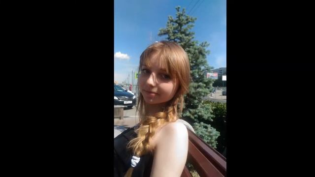 Выпускница, доченька любимая моя, торжественно тебя я поздравляю! смотреть онлайн