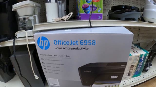 DON'T WALK PAST THESE AT GOODWILL смотреть онлайн