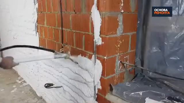 Штукатурка блоков 2,1 НФ механизированным способом гипсовой штукатуркой Кнауф смотреть онлайн