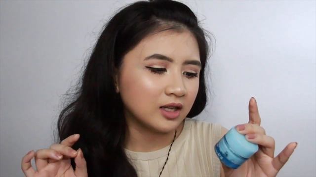 UNBOXING MY FIRST SUBSCRIPTION BOX! | GILTBOX | TinFon