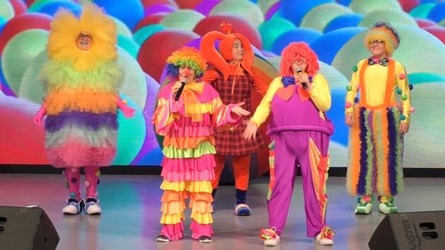 С днём защиты детей! Игровая программа от ЦК "Нефтяник" 0+ смотреть онлайн