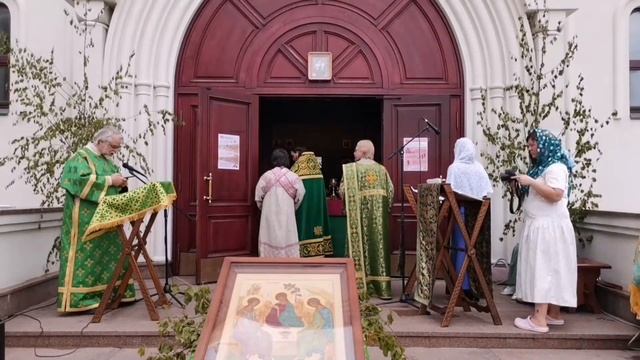 ДЕНЬ СВЯТОЙ ТРОИЦЫ. ПЯТИДЕСЯТНИЦА. Часы. Литургия
