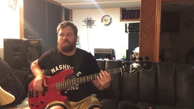 Nickelback “Rockstar” Bass Play Along смотреть онлайн