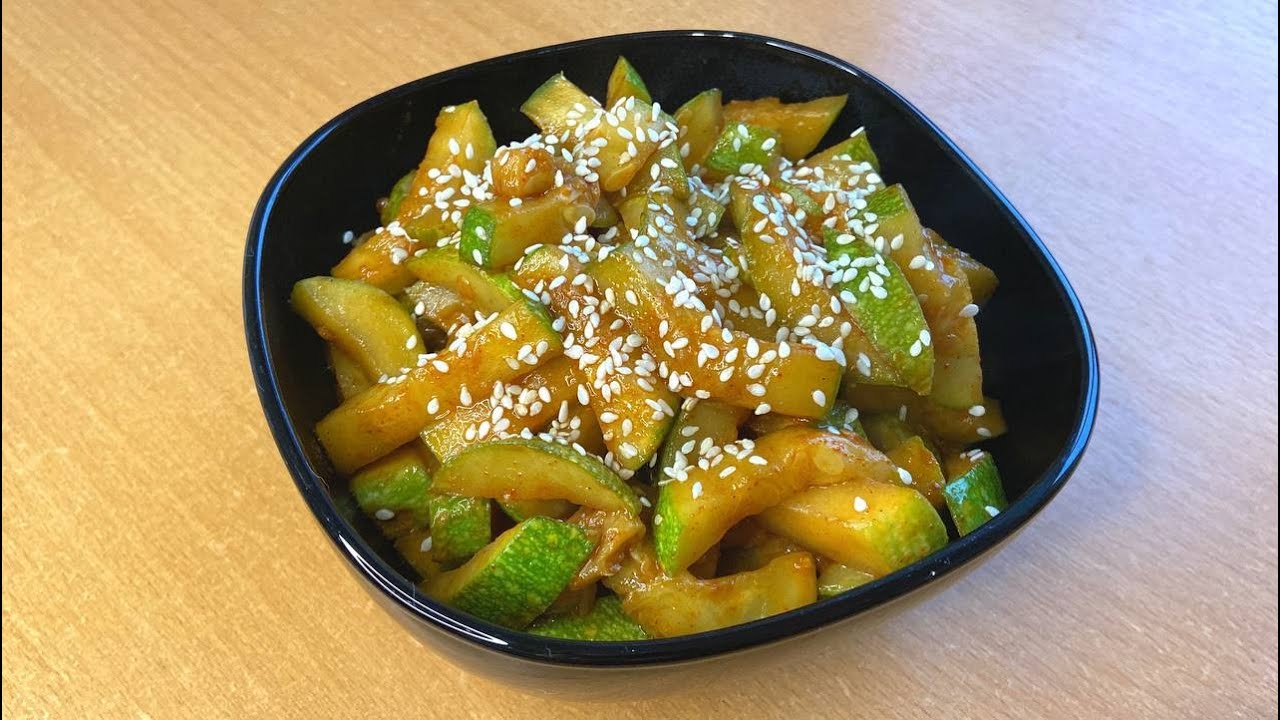 Почти НИКТО так НЕ ГОТОВИТ кабачки, а зря! Пикантный вкус и легкая острота Вам точно понравятся!