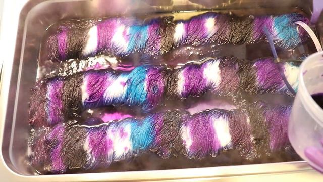 Dyepot Weekly #294 - Twisting Yarn Skeins for Low Immersion Dyeing смотреть онлайн