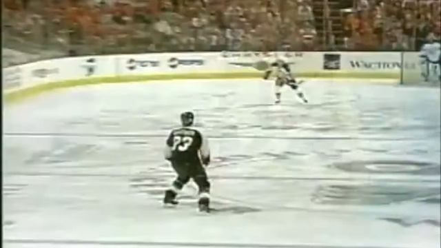 Ales Kotalik Goal - Game 3, 2006 ECQF Sabres vs. Flyers смотреть онлайн