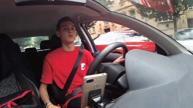 Я РАБОТАЛ В ДОСТАВКЕ ЕДЫ - Dáme Jídlo (Praha) смотреть онлайн