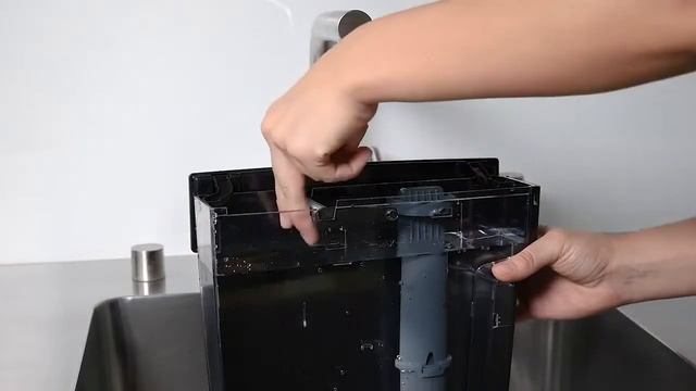 JURA Z6 NEW výmena filtra смотреть онлайн