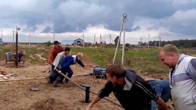 Нано технологии или закручивание сваи в ручную смотреть онлайн