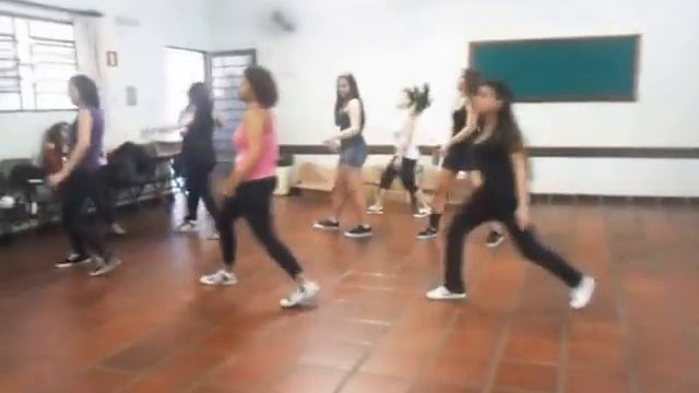 Tango Remix - Girls смотреть онлайн