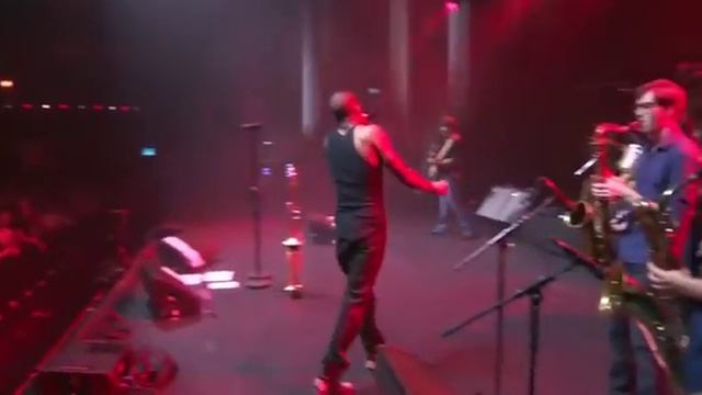 Trombone Shorty & Orleans Avenue @ l'Olympia • 2013 смотреть онлайн