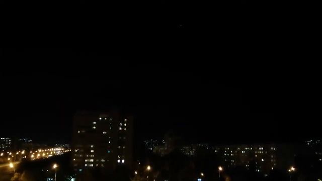 RUSSIA ТОЛЬЯТТИ НОЧНОЕ НЕБО:ЯРКО СВЕТИТ ЗВЕЗДА ИЛИ СПУТНИК-YOUTUBE смотреть онлайн