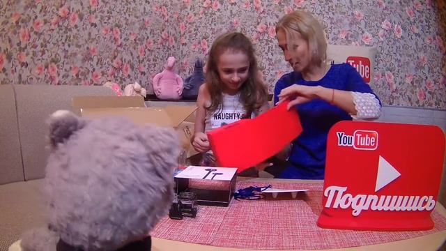 Сюрприз Бокс за 5 тысяч смотреть онлайн