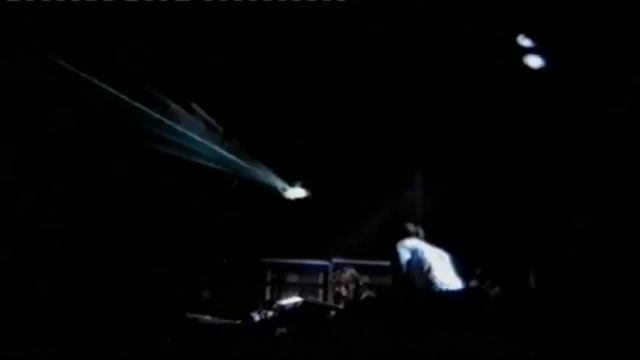 New Order - Bizarre Love Triangle (1987) смотреть онлайн