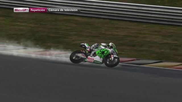 MotoGP™14 Compact Carrera con lluvia смотреть онлайн