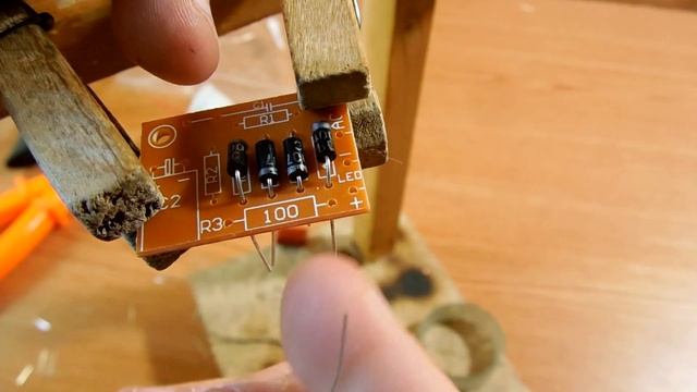 #4 Собираем Радио конструктор, Светодиодная лампа, не без косяков смотреть онлайн