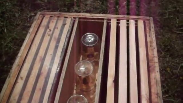 Пчеловодство. Сотовый мёд в банках???