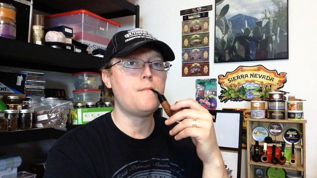 Cracking a Tin - Cornell & Diehl Gray Ghost Pipe Tobacco First Impressions смотреть онлайн