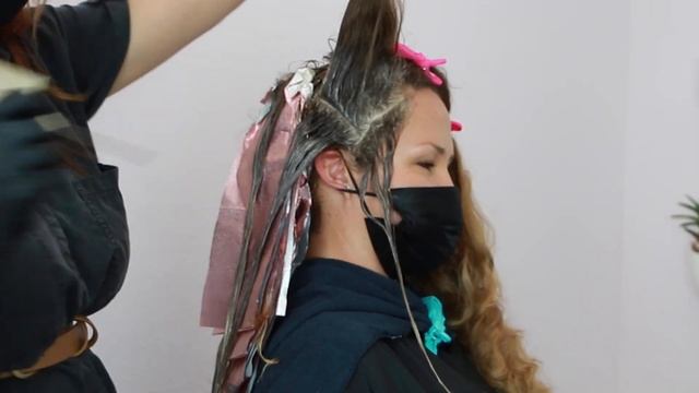 Full Colormelt With Dimensional Warm Highlights On Curly Hair | Kenra Color