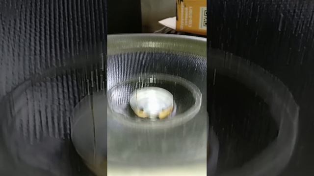 песня называется: "La la la ft" смотреть онлайн