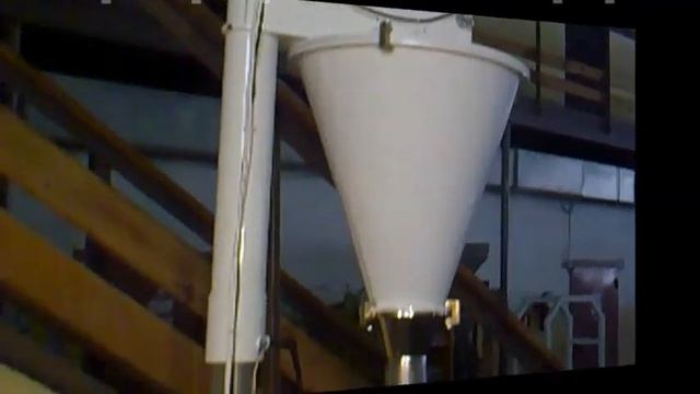 Полуавтомат У-01 бюджетный для фасовки и упаковки сыпучих продуктов смотреть онлайн