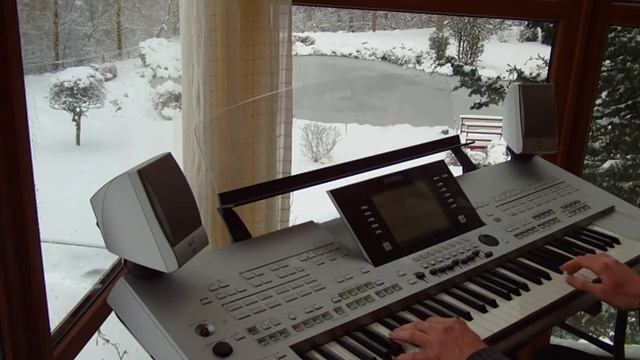 Tie a Yellow Ribbon Round the Ole Oak Tree.mp4 смотреть онлайн