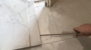 Как разметить плитку что б отрезать без ошибки.