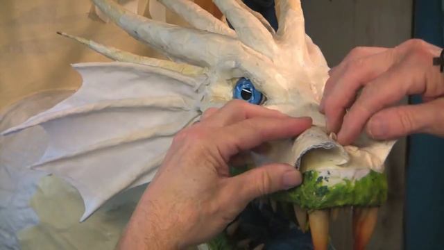 Great Paper Mache Dragon Trophy смотреть онлайн