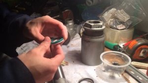 Подкатной домкрат Matrix 3т., замена манжеты на полиуретановую.