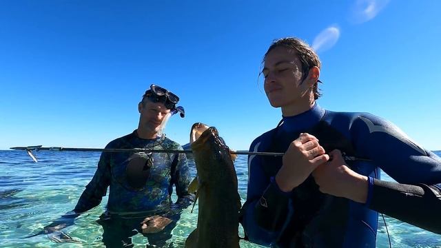 Free Range Sailing teach us how to LIVE OFF THE OCEAN in remote Western Australia - Ep 116 смотреть онлайн