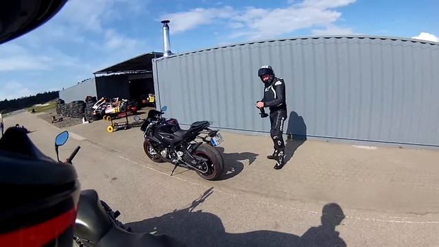 МотоВлог #1. Поездка на трэк, первые шаги мотоджимханы, дорога на закат.