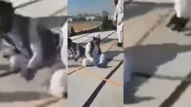 талибы в Кабуле дорвались до атракционов смотреть онлайн