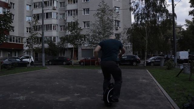 Дневник Моноколесника - Пытаюсь Встать На Колесо Inmotion v10f #01 смотреть онлайн