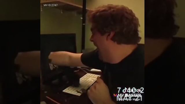 Самое смешное видео 2020 года. Прикол и ражака после выборов в марте 2024 года смотреть онлайн