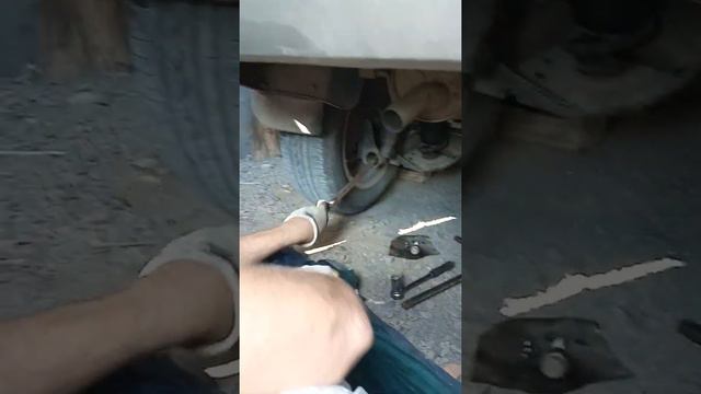 Логан 2 установка и снятие пневмо болонов смотреть онлайн